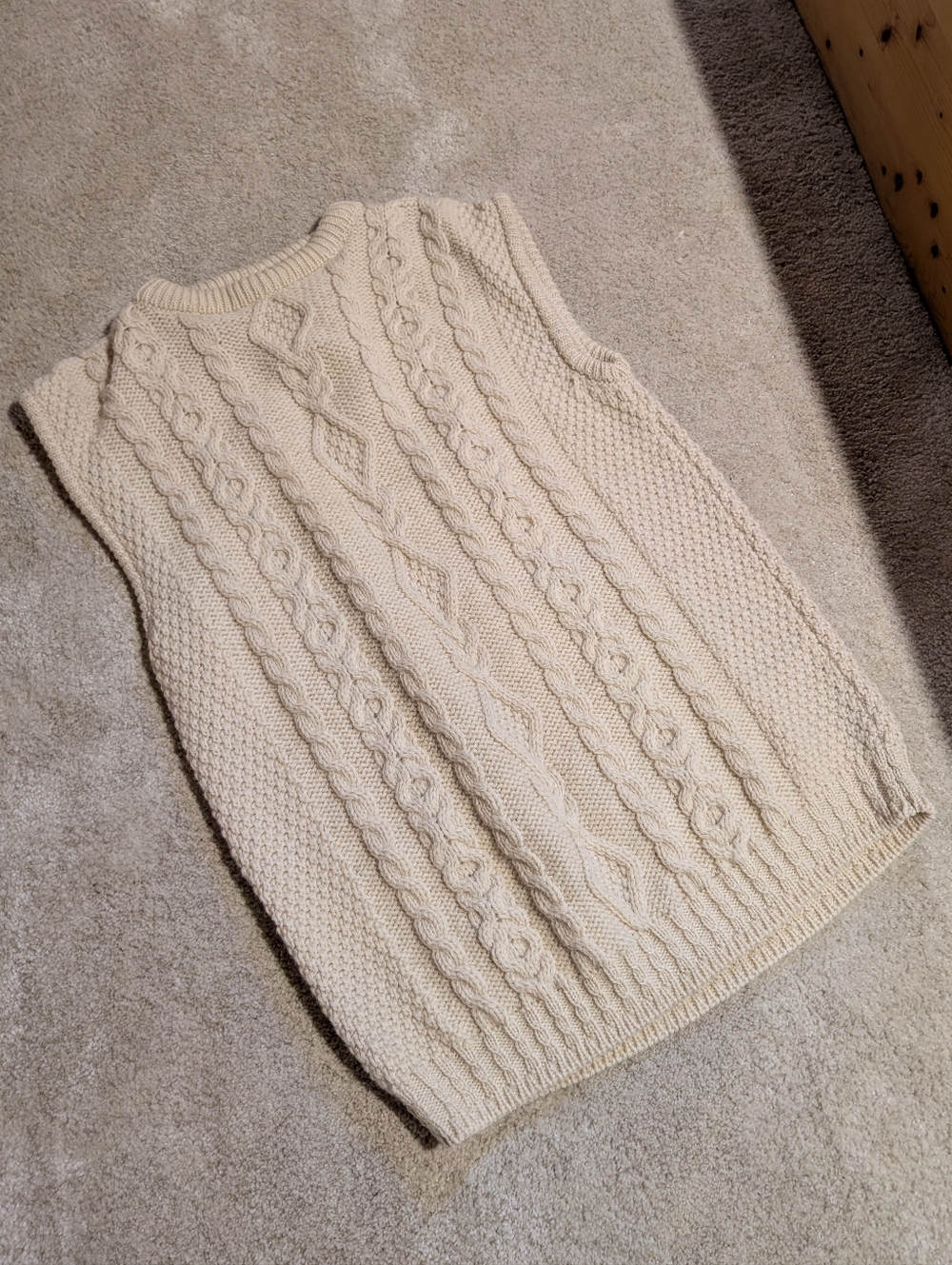 Vintage 100% Wool Cableknit Fisherman Sweater Vest